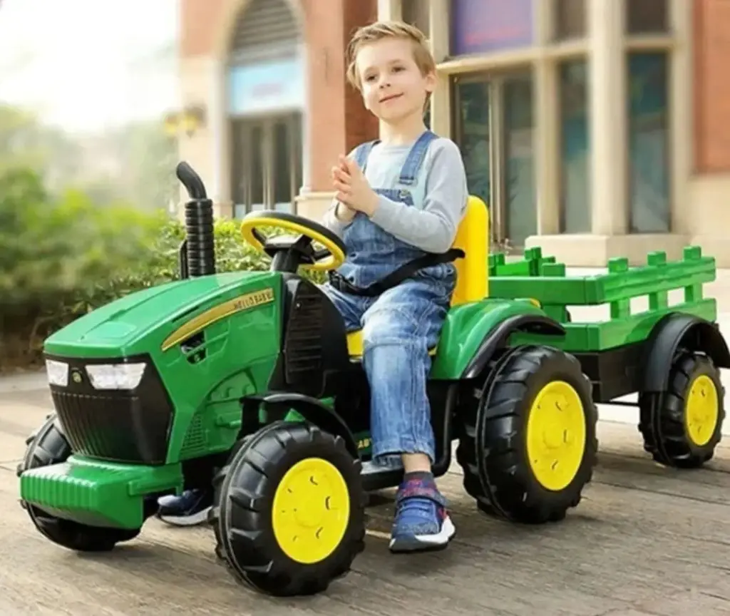 FW-3188 TRACTOR WITH TROLLY