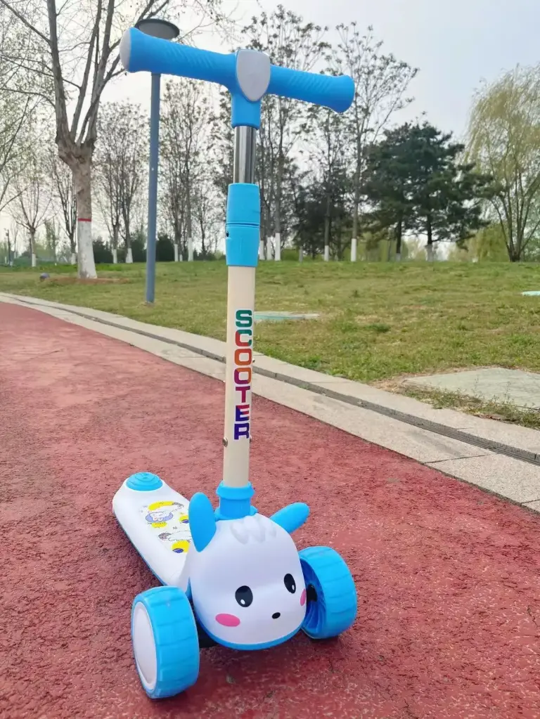 612 RABBIT SCOOTER